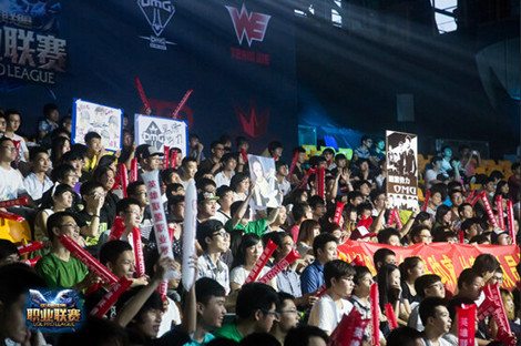 LPL春季赛今日赛程及首发名单：Cube大战369 xiye对战UCAL